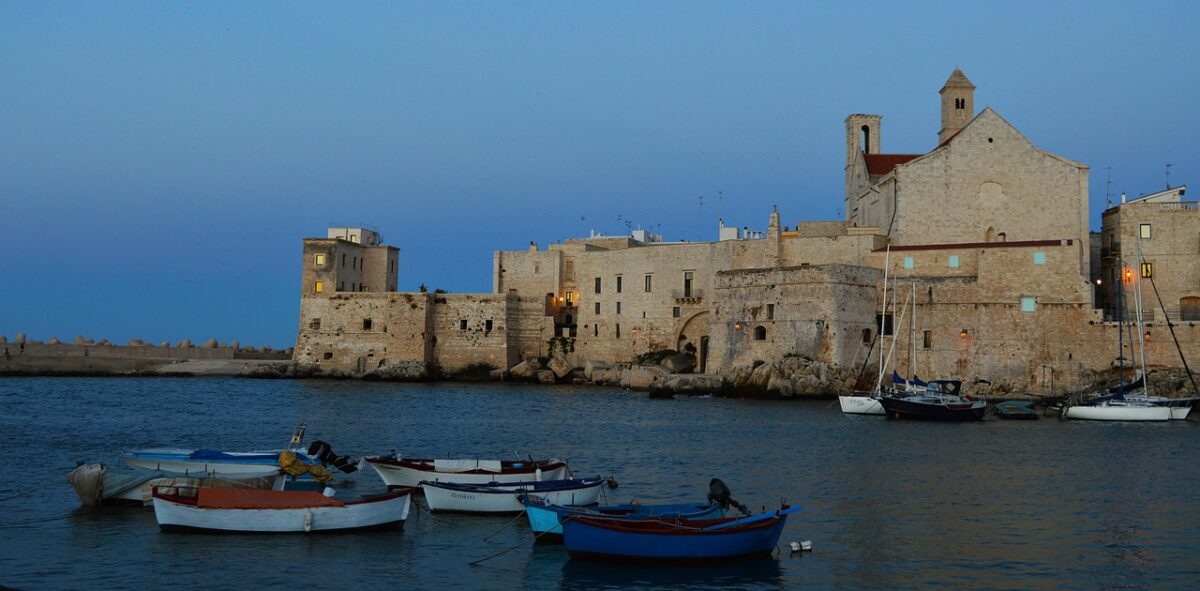 Giovinazzo in 3 giorni d’estate: un itinerario tra mare, vicoli e bellezza autentica